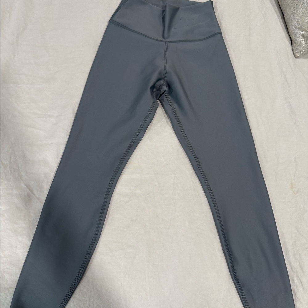 ALO Yoga 7/8 High-Waist Airlift Legging - brand new & never worn